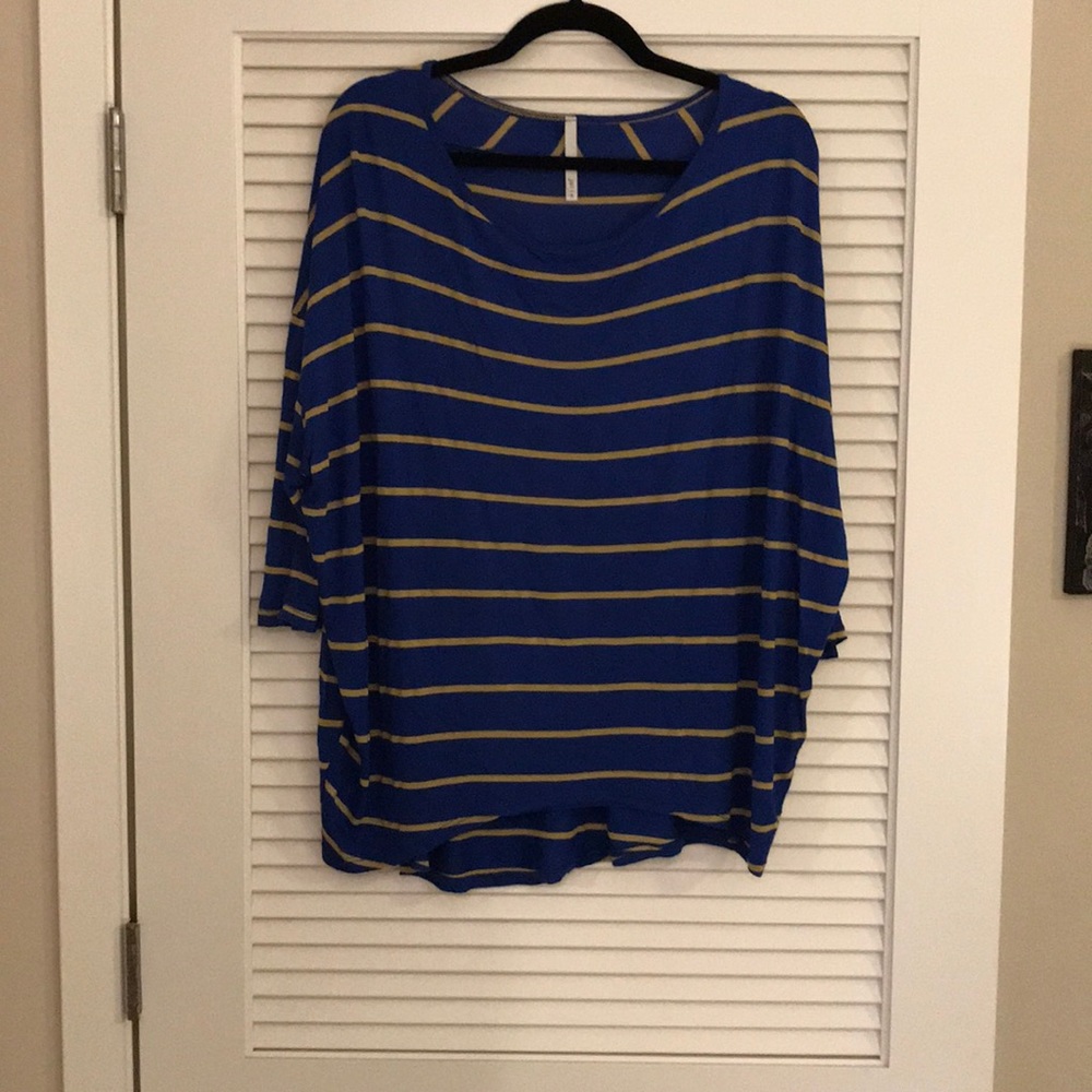 Oversized top